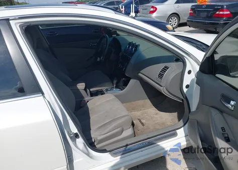 2011 Nissan Altima 2.5 S из США, поврежденный, VIN 1N4AL2AP5BN500198